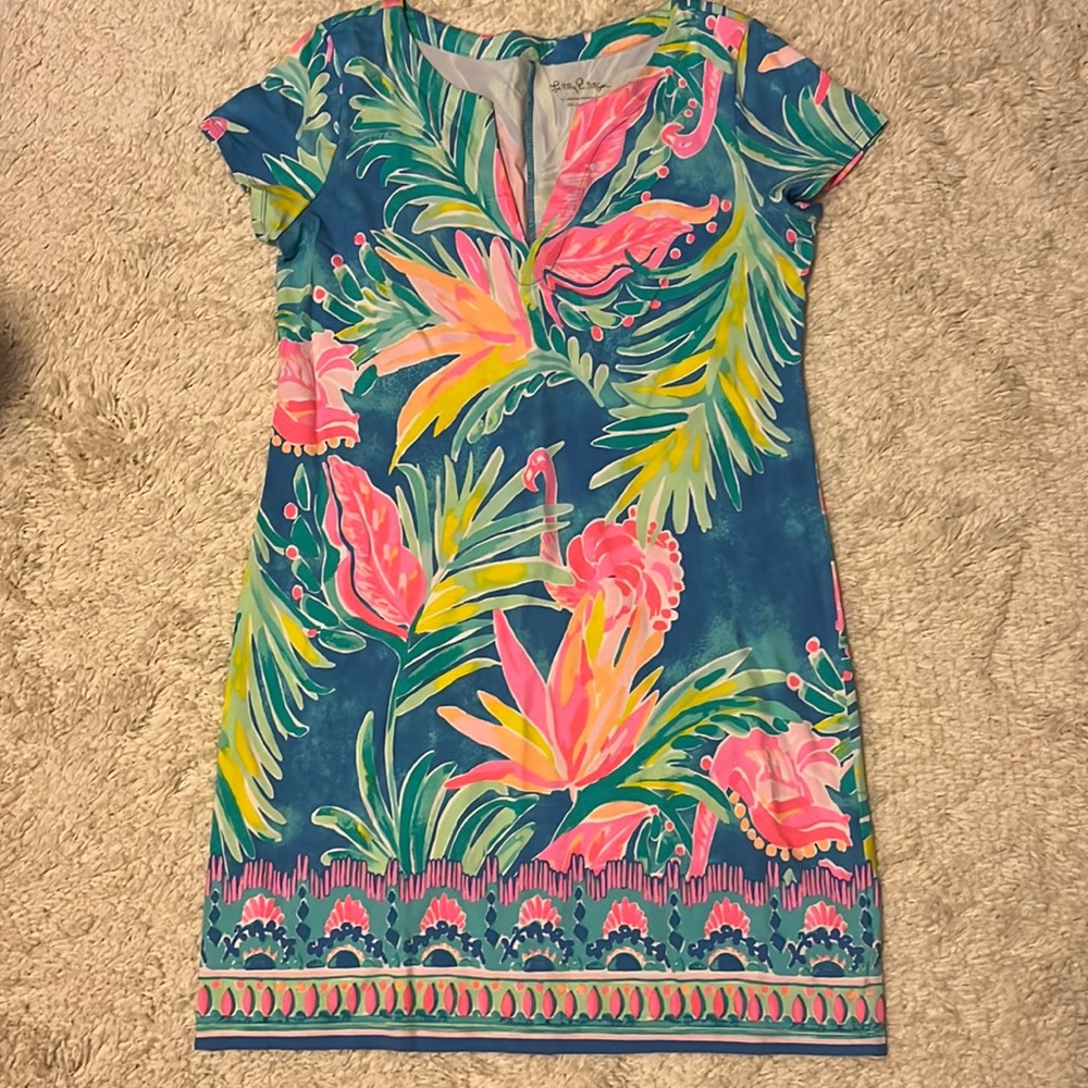 Lilly Pulitzer v-neck short sleeve dress